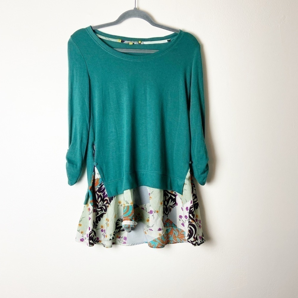 ANTHROPOLOGIE LITTLE YELLOW BUTTON • Women’s Patchwork Ruffle Back Top Size XS